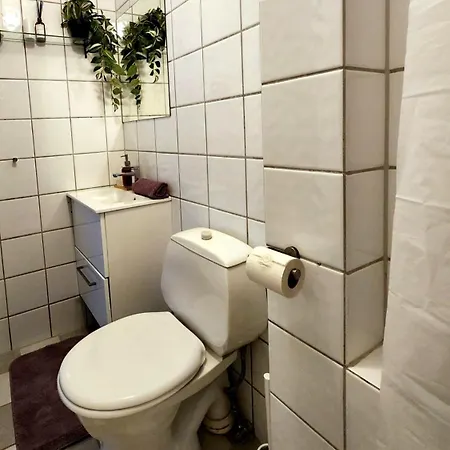 Ultra Wood 1 Apartment *